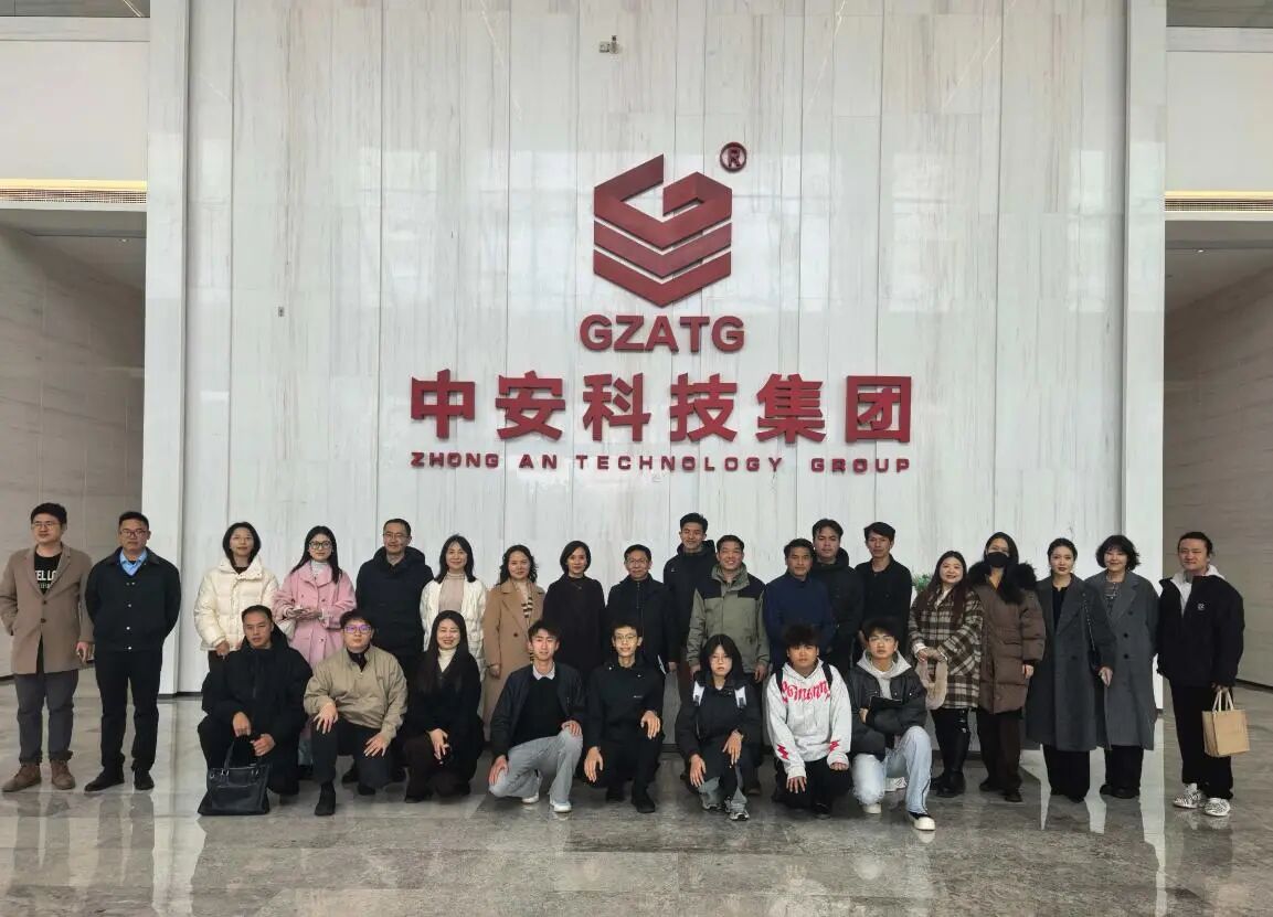 我校留学生访企实践感受“中国智造”硬核实力